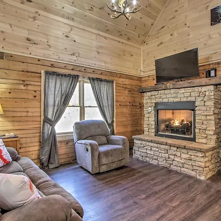 The Phoenix Cabin With Hot Tub In Gatlinburg! Exterior photo