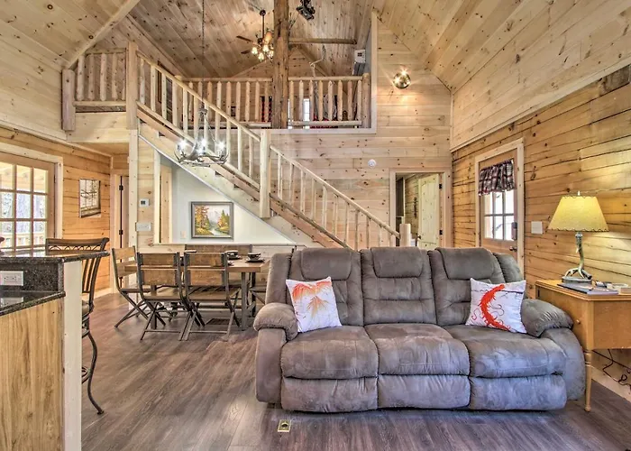 The Phoenix Cabin With Hot Tub In Gatlinburg!