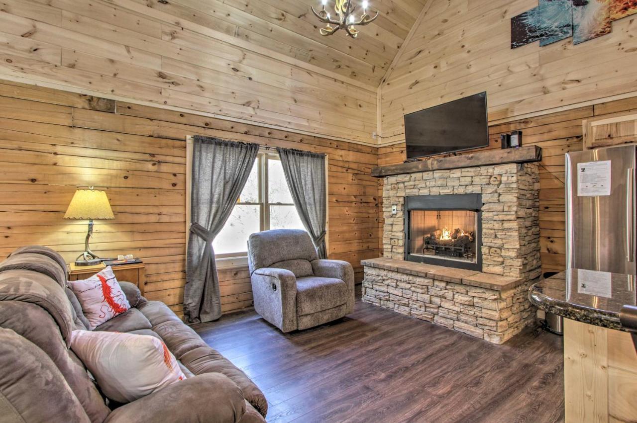 The Phoenix With Hot Tub In Gatlinburg! Casa vacanze