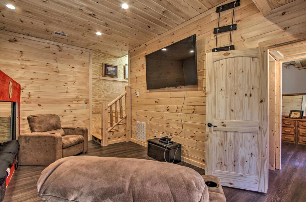 Casa vacanze The Phoenix With Hot Tub In Gatlinburg! *